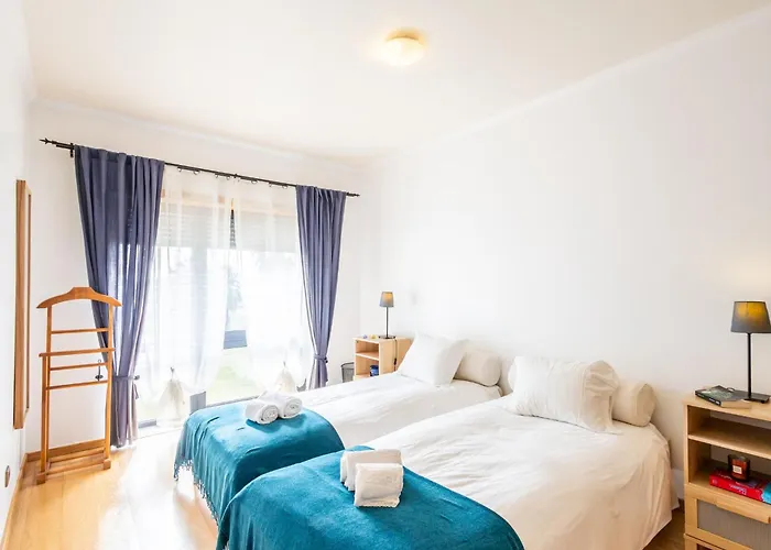 Casa De Sao Martinho T3 - By Smarthomes شقة